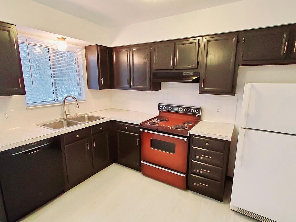 1st image of 1795 Cromwell Dr