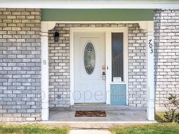 4th image of 703 Cobble Dr
