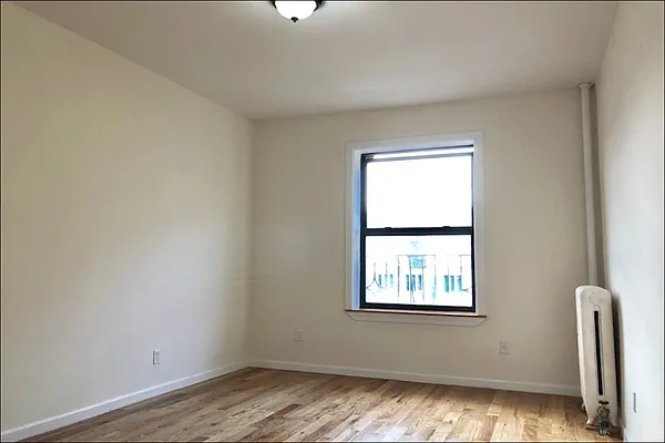 Rented by Compass | media 10