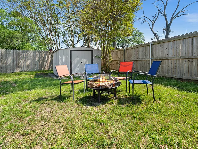 10801 Harvestwood Dr — Photo 30