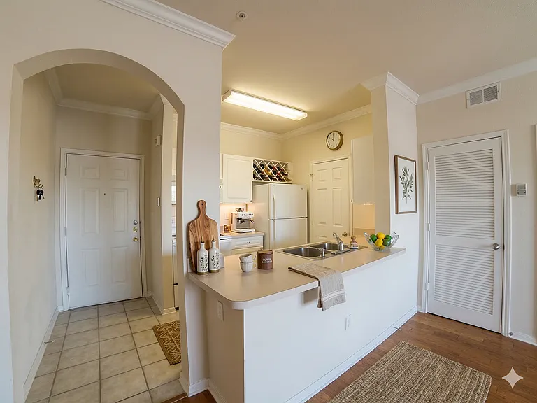 1216 S Missouri Ave #312 — Photo 3