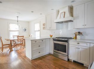 95 Buena Vista Rd, Fairfield, CT 06825