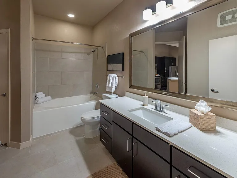 Elan Med Center — Photo 10