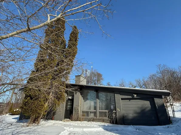 3975 Kinsale Rd, Pickering, ON L1Y 1E3