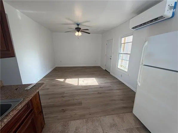 122 Athania Pkwy APT E, Metairie, LA 70001