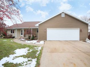 N7798 Spurline Ct, SHERWOOD, WI 54169