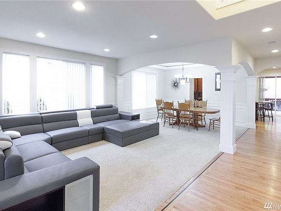 3rd image of 12213 SE 307th Pl