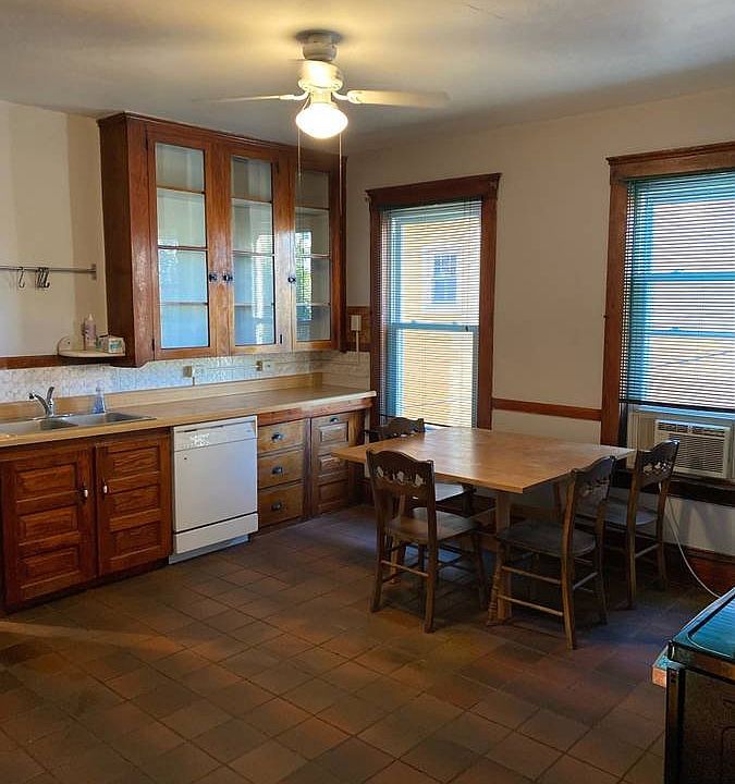 1st image of 2024 Murray Hill Rd APT 2