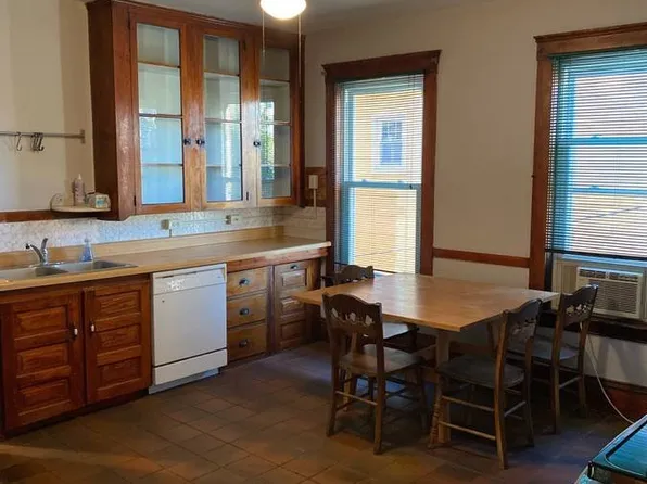 2024 Murray Hill Rd, Cleveland, OH