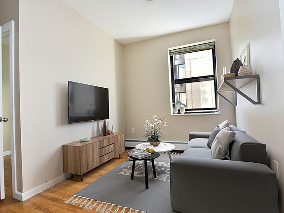2nd image of 69 W 107th St APT 4
