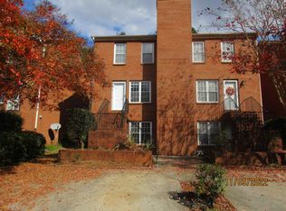 97 Davis Mill Ct, Lawrenceville, GA 30044