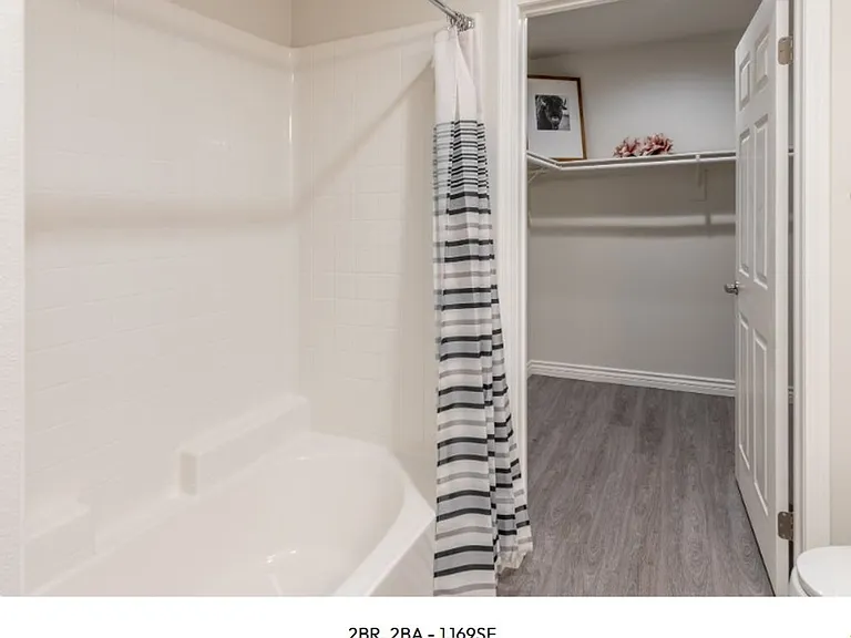 Centerpointe at Market Apartments - 3145 Market Street Riverside CA 92501 — Photo 66