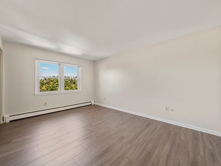 1023 Morningside Ln #2 — Photo 7