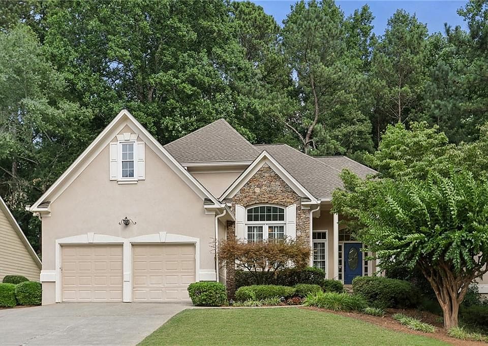 1st image of 983 Chesterfield Pl NW