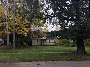 202 Solon Rd, Bedford, OH 44146