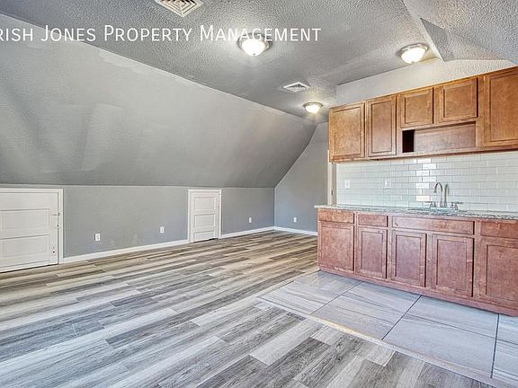 4th image of 1624 Niagara St #6