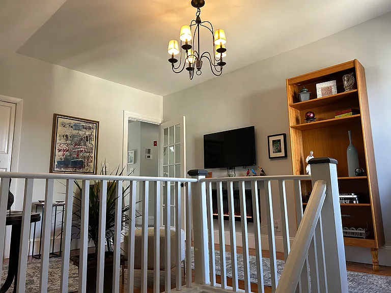 82 Algonquin St #3 — Photo 6