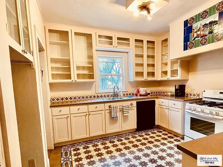 901 Lakeside Blvd — Photo 10