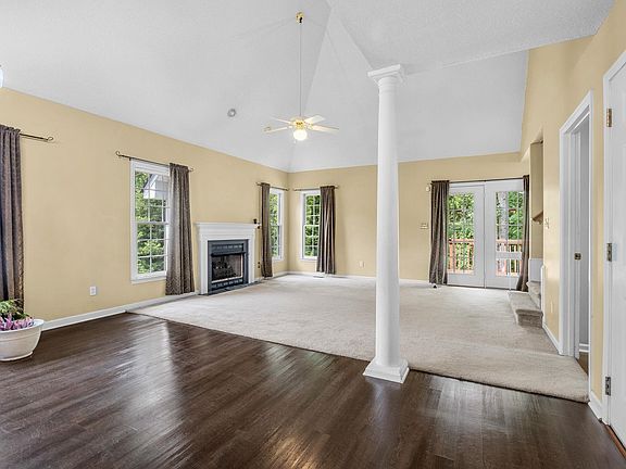 5th image of 129 Williston Way