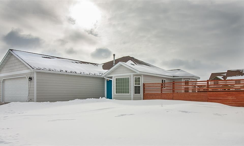 1st image of 7 Mineral Ave