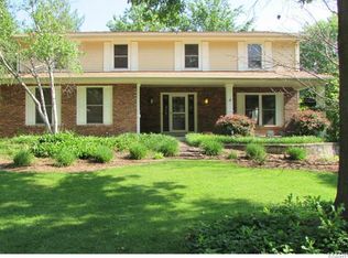 210 Greiner Ct, Ballwin, MO 63021