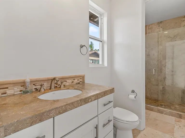 1371 San Elijo Ave — Photo 18