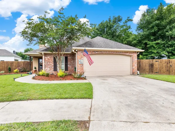 207 Magnolia Knee Dr, Carencro, LA 70520