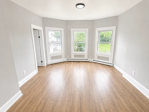 152 Chadwick Ave Photo 1