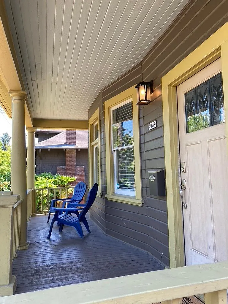 4049 N Albina Ave — Photo 3