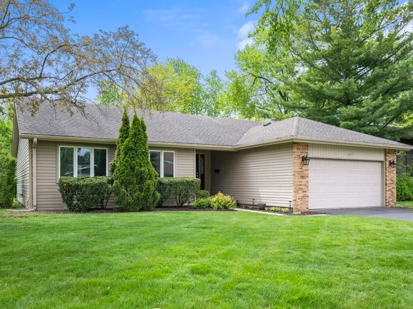107 E Home Ave, Palatine, IL 60067