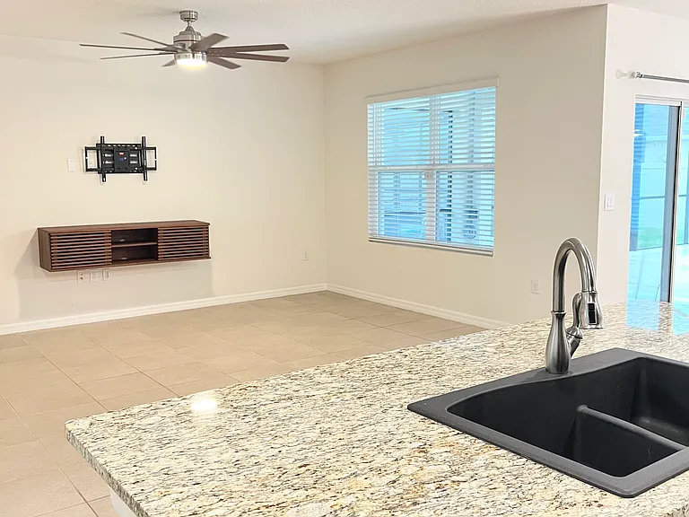 1523 Glen Grove Loop — Photo 15