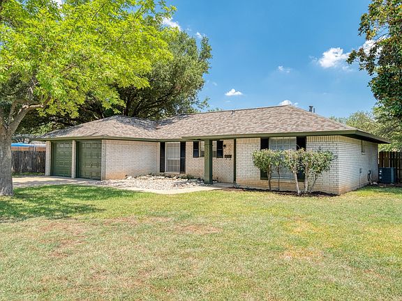 2nd image of 2306 Berry Hill Cir