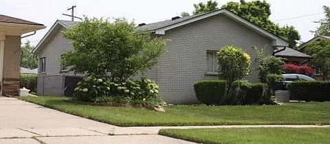 2nd image of 14352 Lenore St