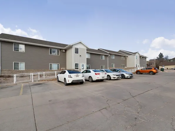 626 N 1st St, Rapid City, SD 57701