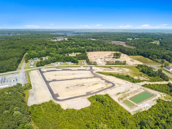 Homes Available Soon, Queens Ridge