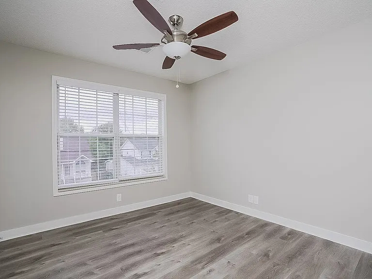 6112 Hampton Hall Way — Photo 13