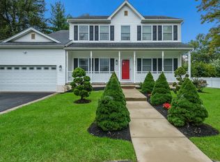 225 W Moreland Ave, Hatboro, PA 19040