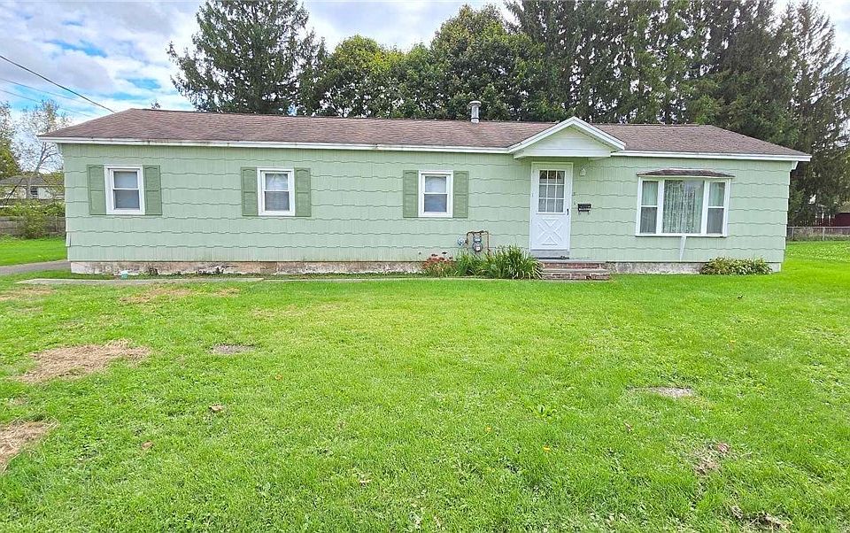 1st image of 5 Kinney Ln