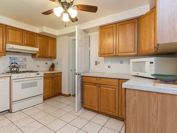 4th image of 635 Grace Ln