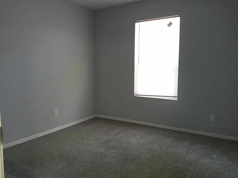 KINGSGATE VILLAGE APARTMENTS — Photo 29