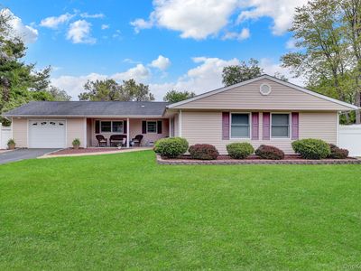 32 Strathmore Village Drive, South Setauket, NY, 11720