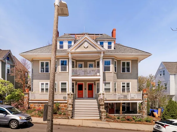 60 Dracut St #5, Dorchester, MA 02124