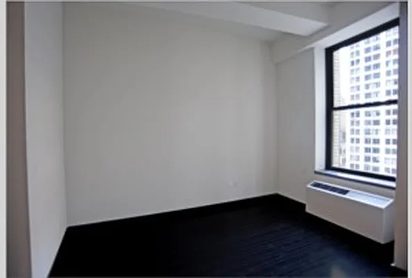 Sold by Avenue Real Estate | media 17