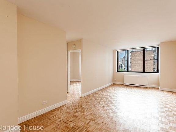 4th image of 201 E 87th St APT 7l