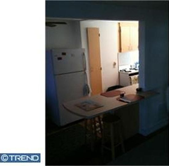 2nd image of 1326 Cypress Ave