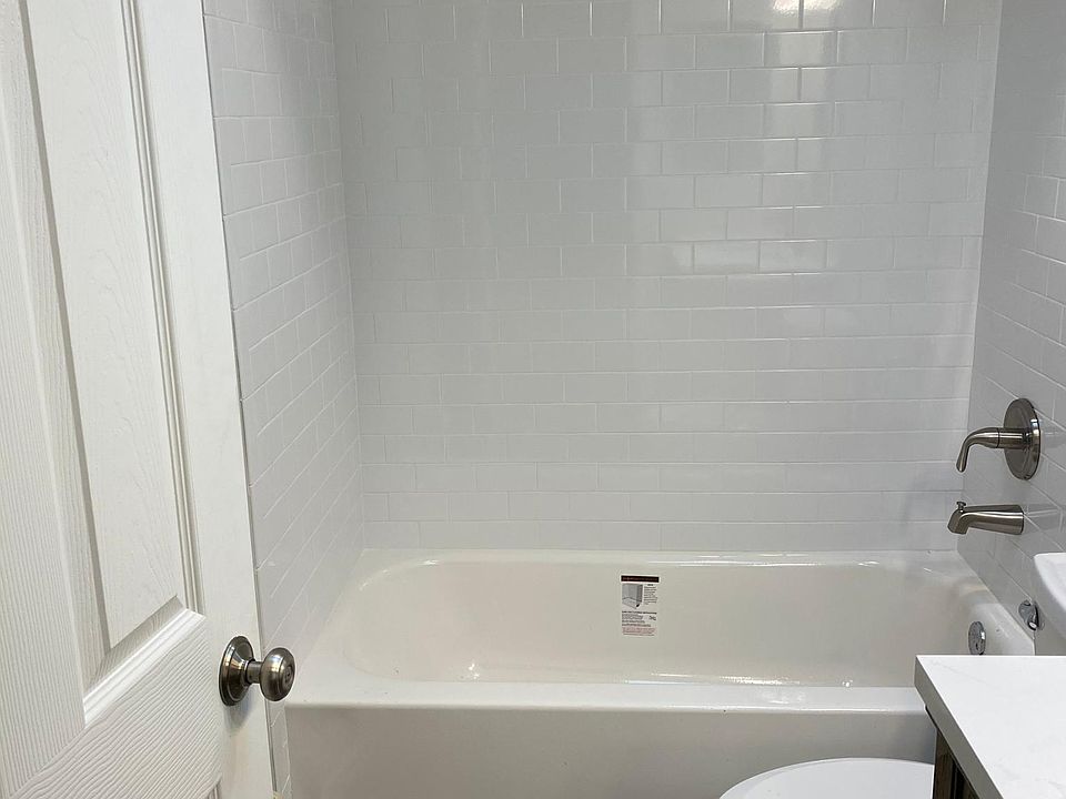 1st image of 420 Pinesong Dr