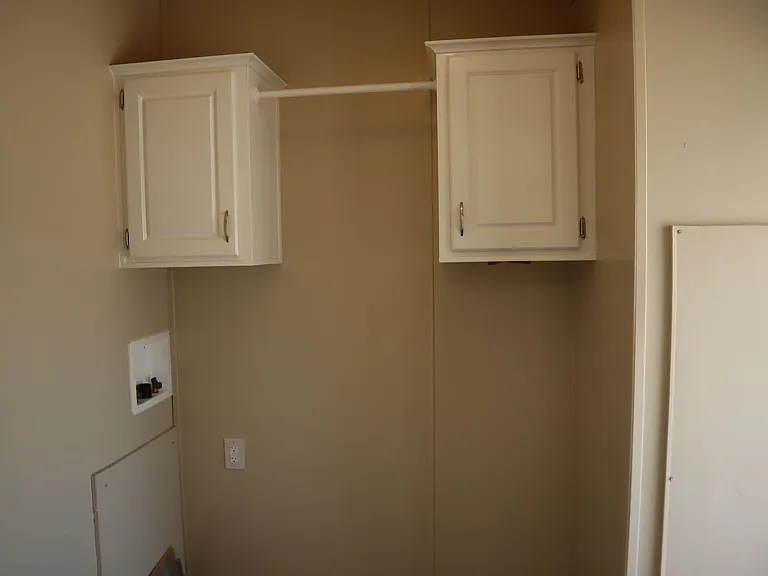 545 N Sabin St — Photo 25