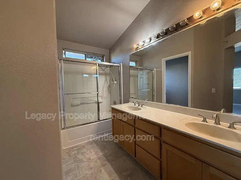 4932 Chaps Ct — Photo 13