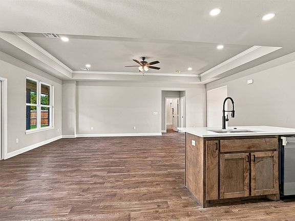 5th image of 280 Sunset Way