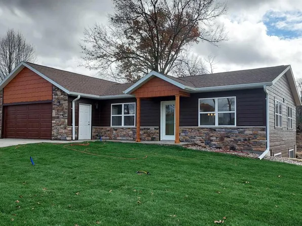 312 Brooke Circle, Montello, WI 53949